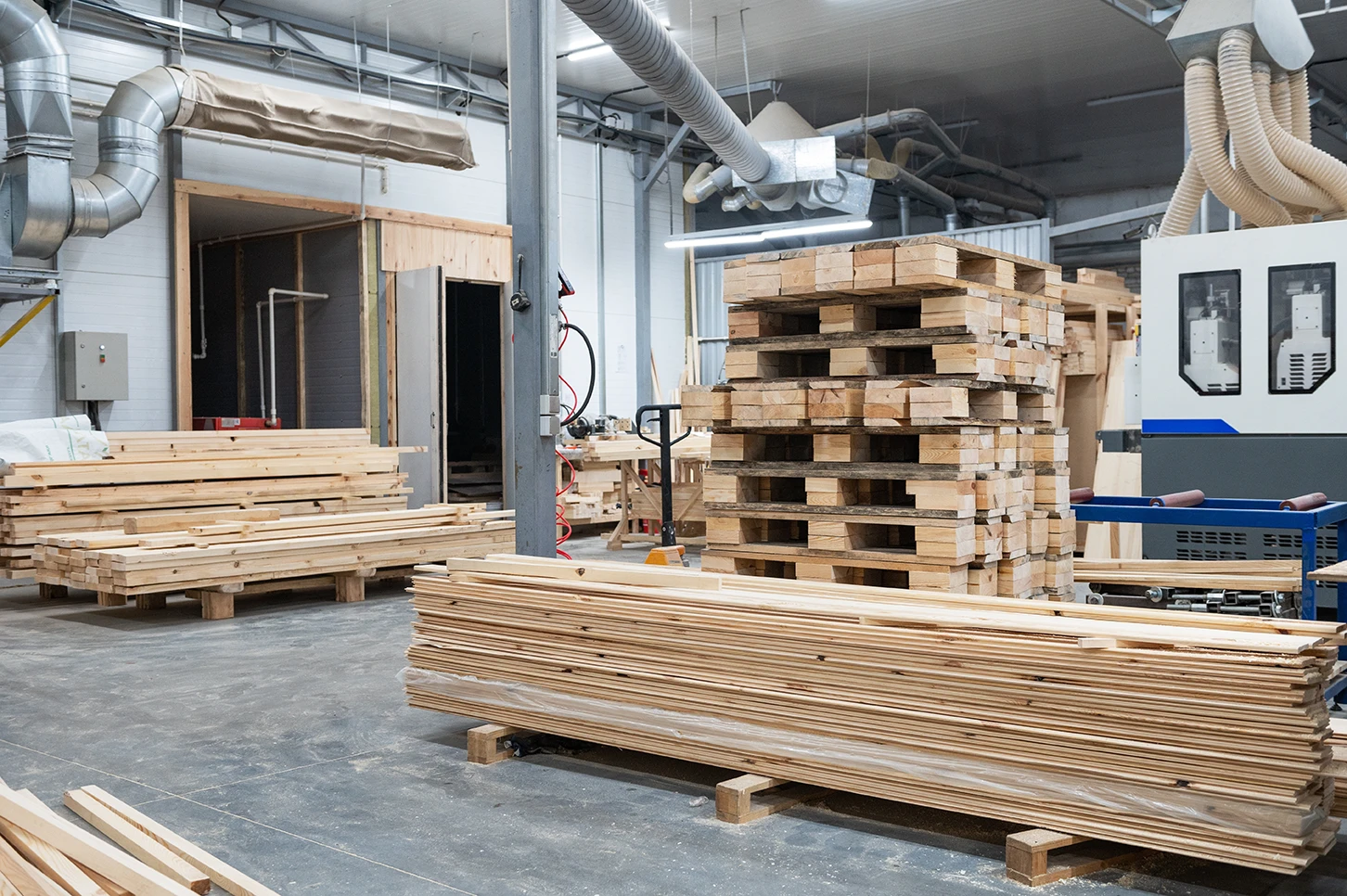 Luftbild Öl- und Gasraffinerie Anlage bei Nacht